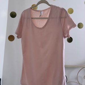pink t shirt and blue t shirt package